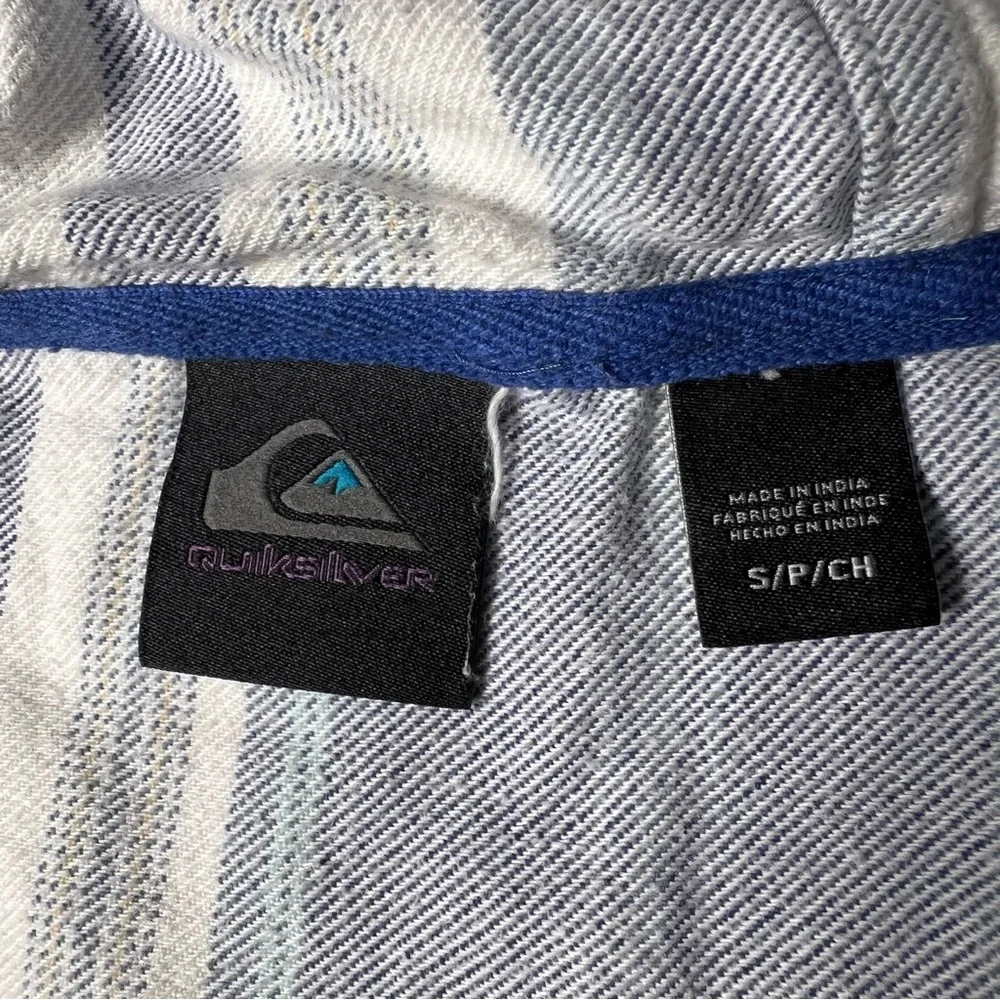 Quiksilver‎ Blue and White Striped Men's Sweater